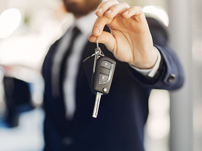 Imagen de renting de coches en diversas opciones.